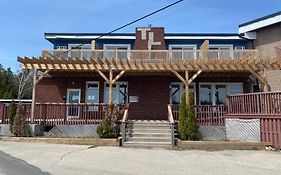 Tobermory Inn & Suites